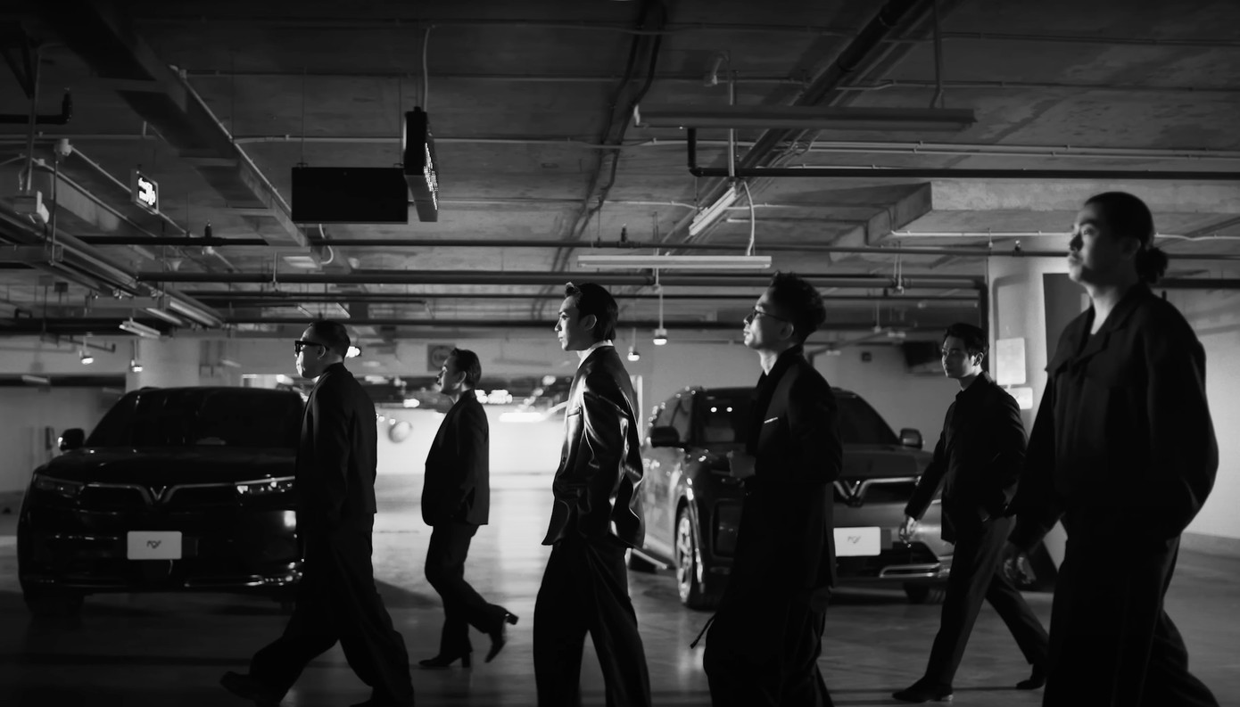 Một cảnh quay trong video “Game Changer” hợp tác giữa SS Label và FGF. Một cảnh quay trong video “Game Changer” hợp tác giữa SS Label và FGF.