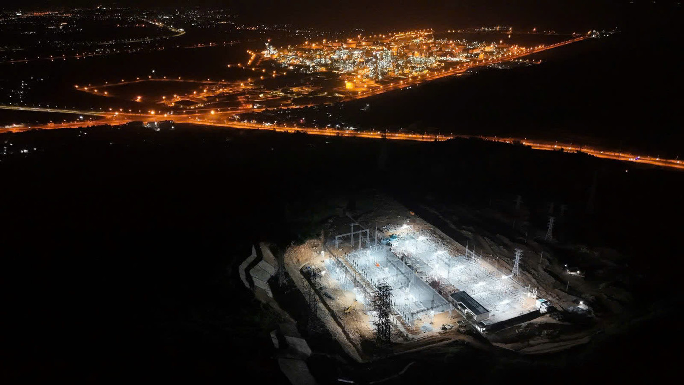 Toàn cảnh Trạm biến áp 220kV Khu kinh tế Nghi Sơn Toàn cảnh Trạm biến áp 220kV Khu kinh tế Nghi Sơn