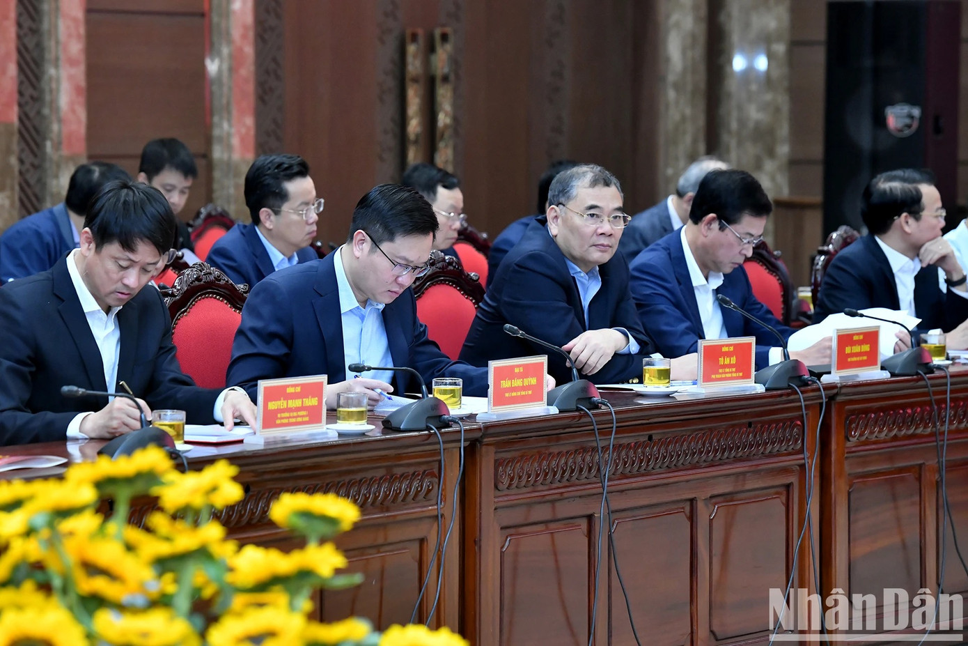 Các đại biểu tham dự buổi làm việc. Các đại biểu tham dự buổi làm việc.