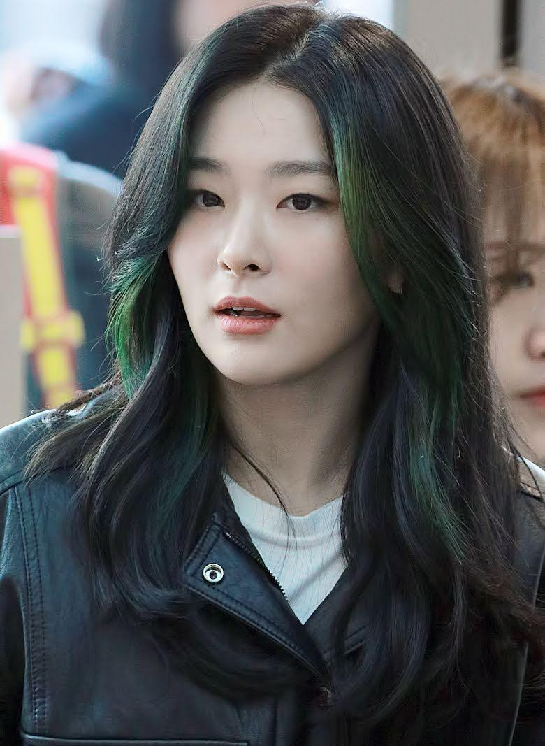 5. Seulgi (Red Velvet) đứng thứ 5 trong cuộc bình chọn với 8,6% phiếu bầu.