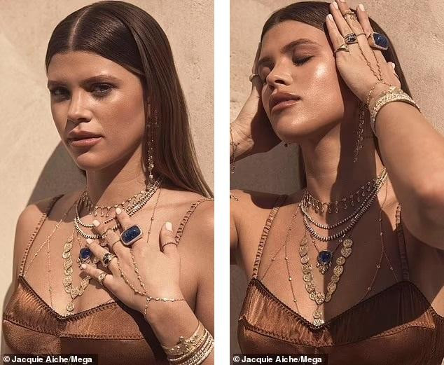 Sofia hiện đang hẹn hò với Elliot Grainge, có cha Lucian Grainge là Giám đốc điều hành của Universal Music Group. Anh nối nghiệp cha, tham gia vào công việc kinh doanh của gia đình và thành lập một hãng thu âm indie.