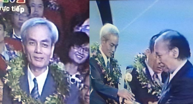 Bức ảnh do một người bạn ghi lại khoảnh khắc ông Nguyễn Anh Kiệt nhận giải Ấn tượng - Nhân tài Đất Việt 2015. Khi đó, nhà báo Phạm Huy Hoàn đang là Tổng Biên tập báo Dân trí đã trao giải thưởng cho nhóm tác giả (Ảnh: Chụp màn hình).