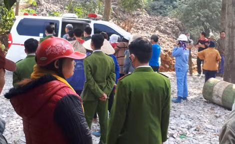 Bà ve chai và linh cảm 'túi rác' màu cam ảnh 6