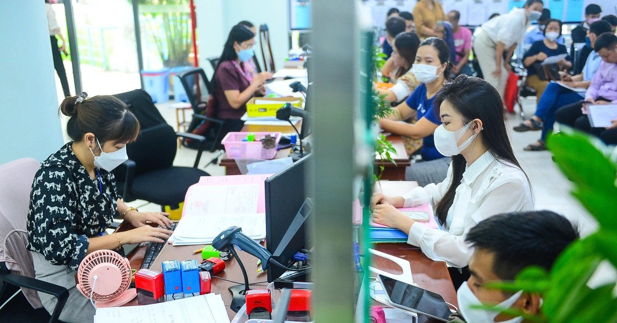 Lao động hợp đồng thôi việc và sẽ được hưởng chính sách khi cơ quan thuộc diện sáp nhập?. Ảnh minh hoạ. Lao động hợp đồng thôi việc và sẽ được hưởng chính sách khi cơ quan thuộc diện sáp nhập?. Ảnh minh hoạ.