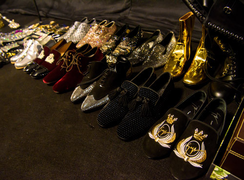 Đã hết thời Đàm Vĩnh Hưng khoe nhẫn kim cương, đồ hàng hiệu? ảnh 5