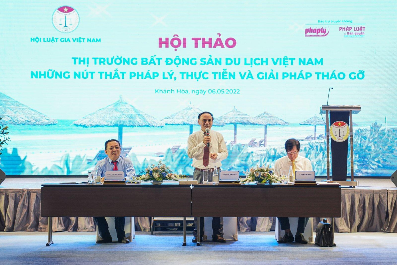 TS. Nguyễn Văn Quyền phát biểu khai mạc tại hội thảo TS. Nguyễn Văn Quyền phát biểu khai mạc tại hội thảo