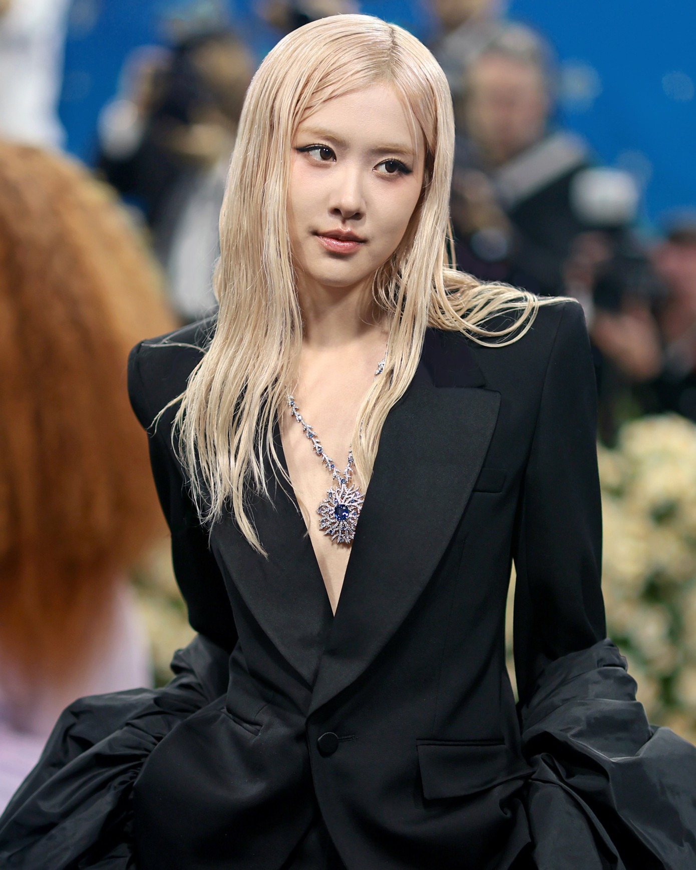 Rosé trên thảm xanh Met Gala 2025. Ảnh: Getty Images.