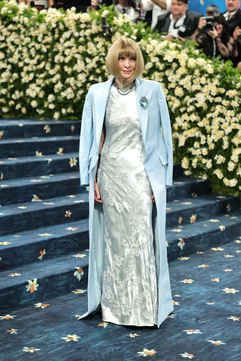 Đến hẹn lại lên, &quot;đại tiệc thời trang&quot; Met Gala trở lại vào thứ 2 đầu tiên của tháng 5. Sự kiện được tổ chức tại Bảo tàng Metropolitan ở thành phố New York, Mỹ, do Tổng Biên tập tạp chí Vogue Anna Wintour chủ trì.