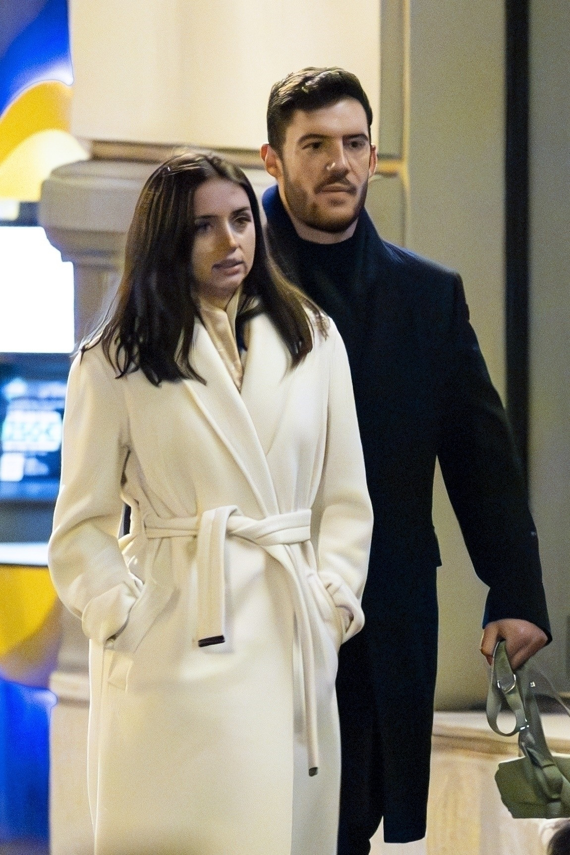 Cô cũng được cho là có thời gian qua lại với Manuel Anido Cuesta, con trai riêng của Chủ tịch nước Cuba Miguel Díaz-Canel, sau khi họ bị phát hiện hôn nhau ở Madrid vào tháng 11/2024. Ảnh: BackGird.