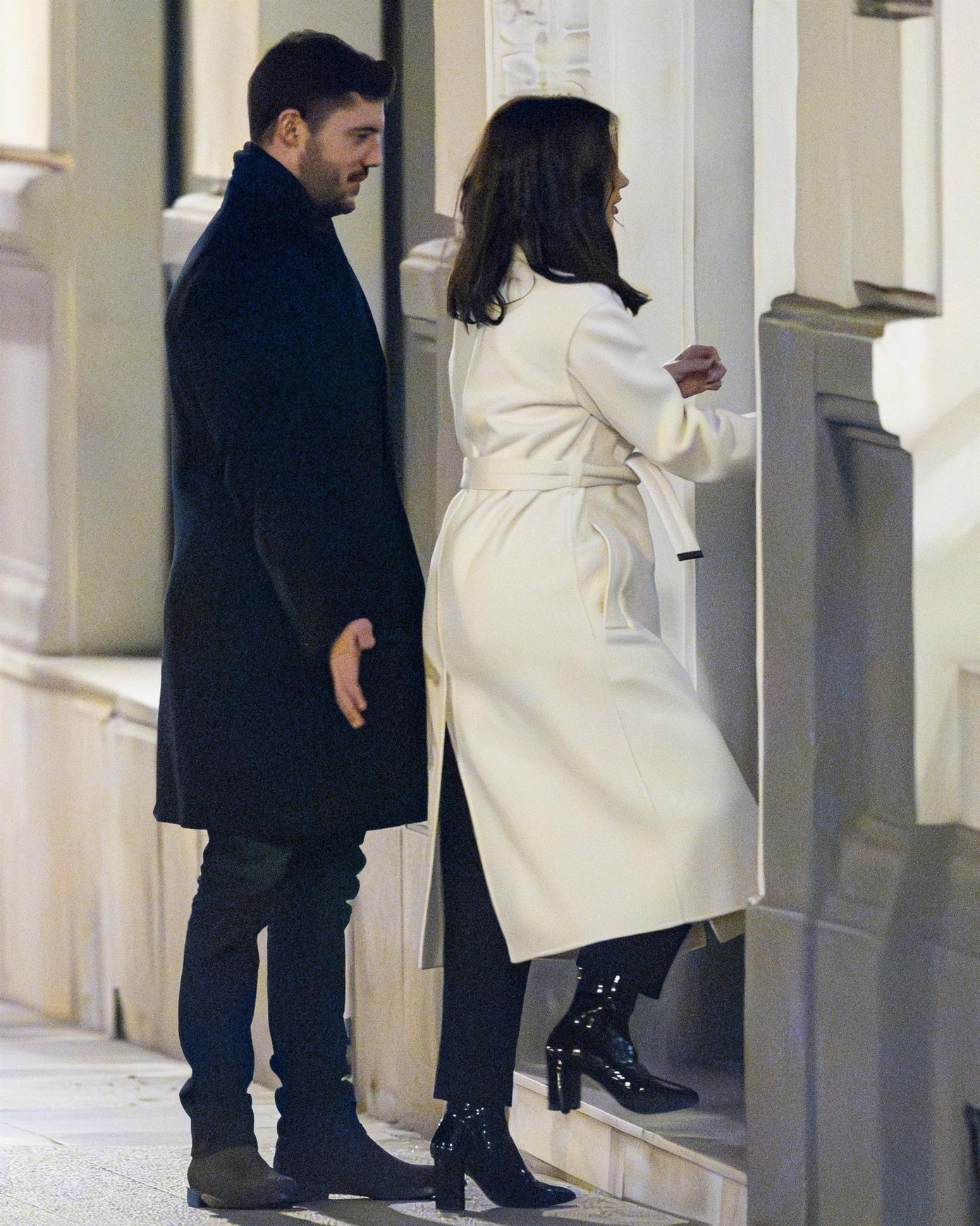 Cô cũng được cho là có thời gian qua lại với Manuel Anido Cuesta, con trai riêng của Chủ tịch nước Cuba Miguel Díaz-Canel, sau khi họ bị phát hiện hôn nhau ở Madrid vào tháng 11/2024. Ảnh: BackGird.