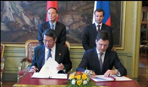 Sau khi bị tố cáo, Lưu Thiết Nam vẫn ký duyệt trên 50 dự án quan trọng về năng lượng cho Trung Quốc . Sau khi bị tố cáo, Lưu Thiết Nam vẫn ký duyệt trên 50 dự án quan trọng về năng lượng cho Trung Quốc