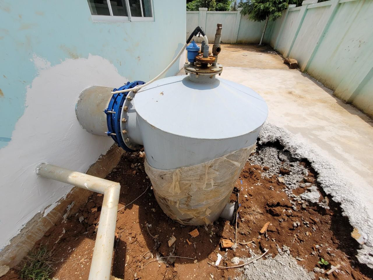 Hệ thống máy bơm tại Tiểu dự án cấp nước tưới tiêu thôn Tiến Cường