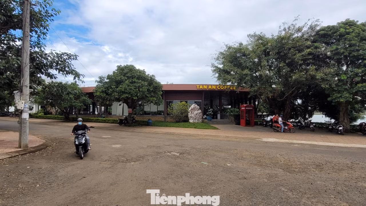 Cấp sổ đỏ trên đất công viên ở Đắk Lắk: Phó phòng TN&MT bị kỷ luật ảnh 1