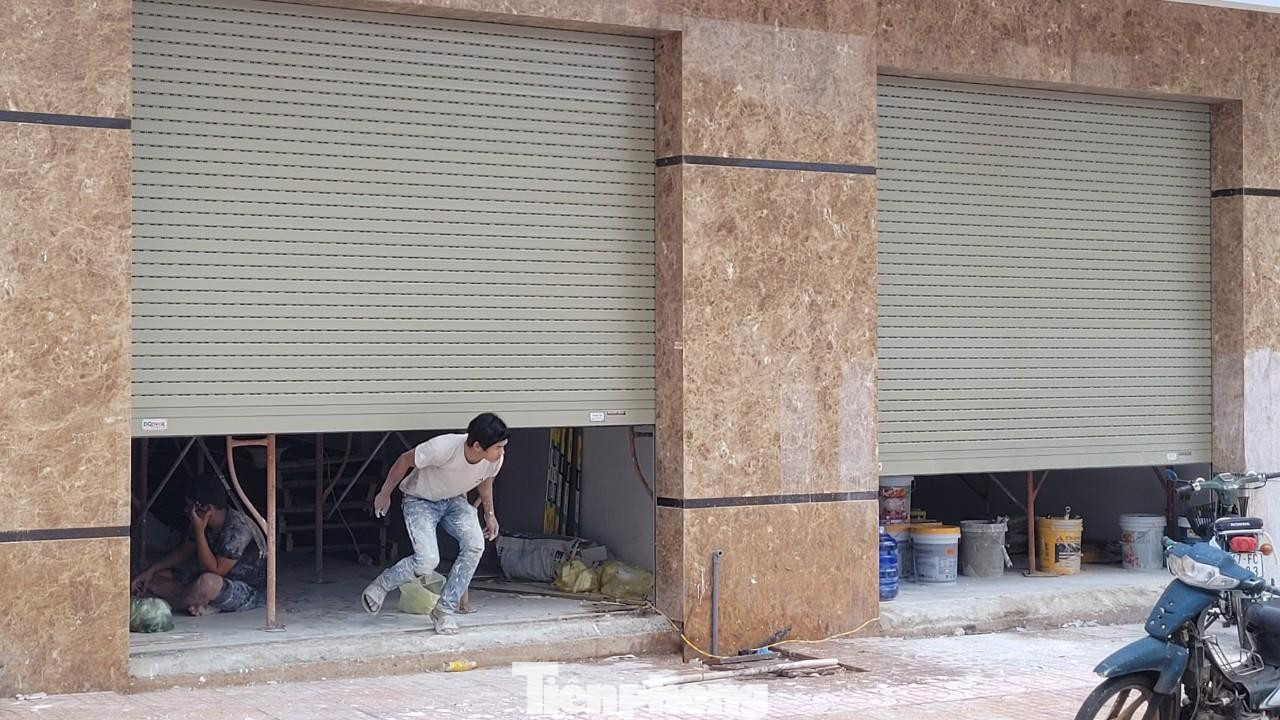 Công nhân đang làm việc tại dự án của Cty Phú Xuân