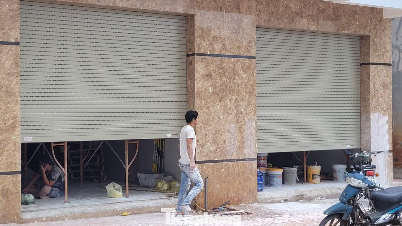 Công nhân làm tại dự án của Cty Phú Xuân không đeo khẩu trang Công nhân làm tại dự án của Cty Phú Xuân không đeo khẩu trang