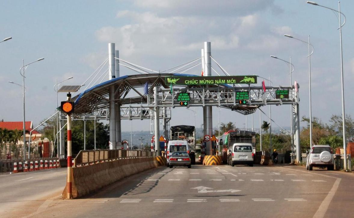 Trạm thu phí BOT Quang Đức ở thị xã Buôn Hồ