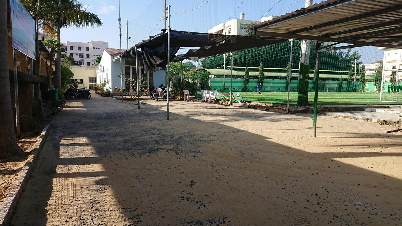 Đất Quốc phòng ở đường Mai Hắc Đế cho thuê làm sân bóng mini Đất Quốc phòng ở đường Mai Hắc Đế cho thuê làm sân bóng mini