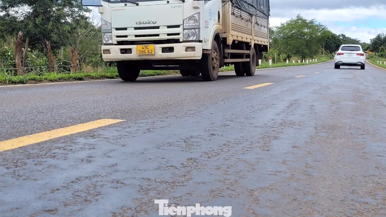 Đoạn đường qua thôn 6, phường Đoàn Kết, thị xã Buôn Hồ