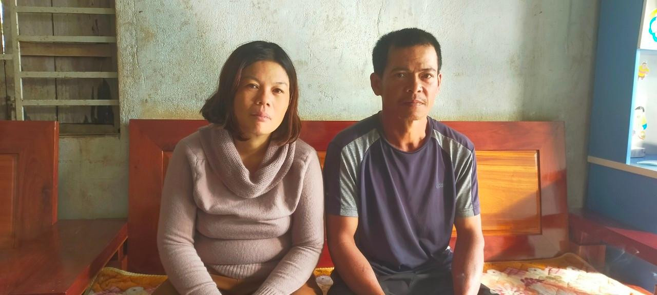 Anh Lê Quang Thanh và vợ vẫn còn thẫn thờ trước sự việc con trai rơi xuống giếng Anh Lê Quang Thanh và vợ vẫn còn thẫn thờ trước sự việc con trai rơi xuống giếng