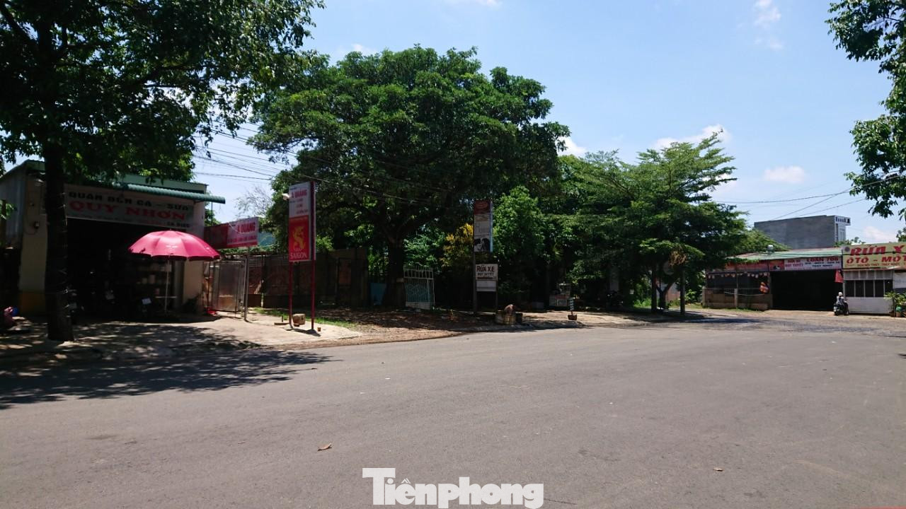 Khu dân cư L4, đường Tôn Đức Thắng, phường Tân Lợi có vị trí không đắc địa như ở đường Lý Tự Trọng. Khu dân cư L4, đường Tôn Đức Thắng, phường Tân Lợi có vị trí không đắc địa như ở đường Lý Tự Trọng.