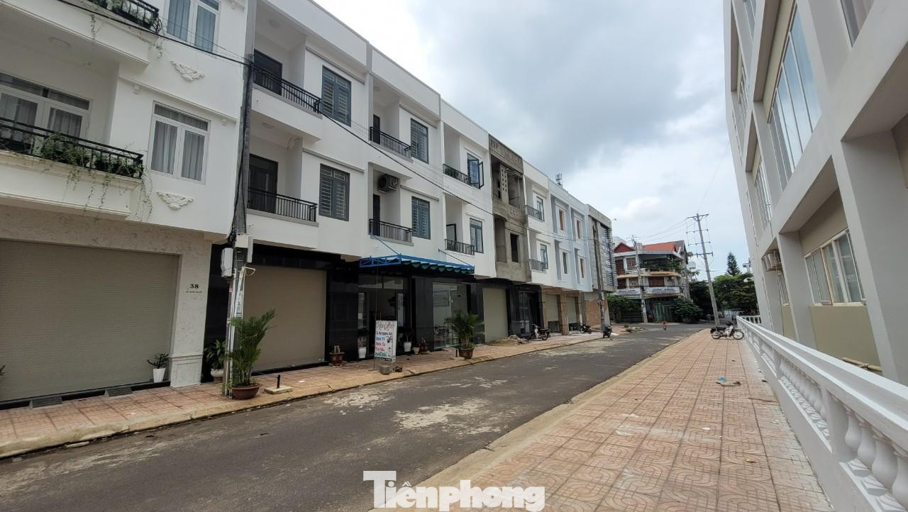 Cty Phú Xuân xây dựng nhà ở để bán ngay trên phần đất thực hiện dự án Trung tâm thương mại