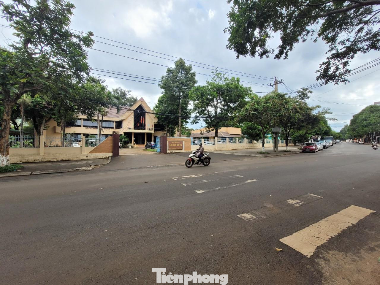 Trụ sở Sở Xây dựng Đắk Lắk trên đường Hùng Vương khi chưa bàn giao cho doanh nghiệp để thực hiện dự án