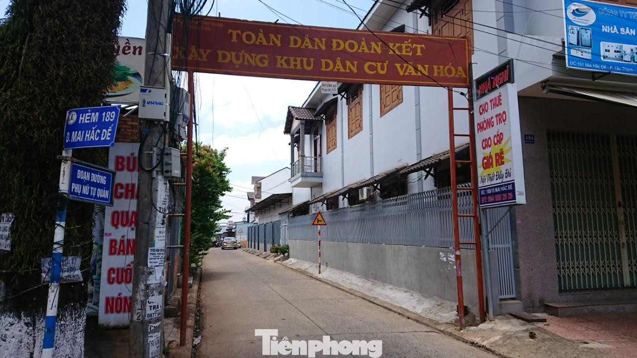 Hẻm 198 đường Mai Hắc Đế nơi ghi nhận có ca dương tính với SARS-CoV-2