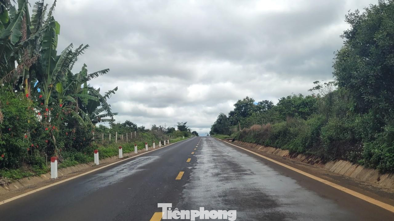Tuyến đường có tổng mức đầu tư gần 575 tỷ đồng dù mới đưa vào bàn giao hơn 1 năm nhưng đã xuống cấp nặng, phải sửa chữa.