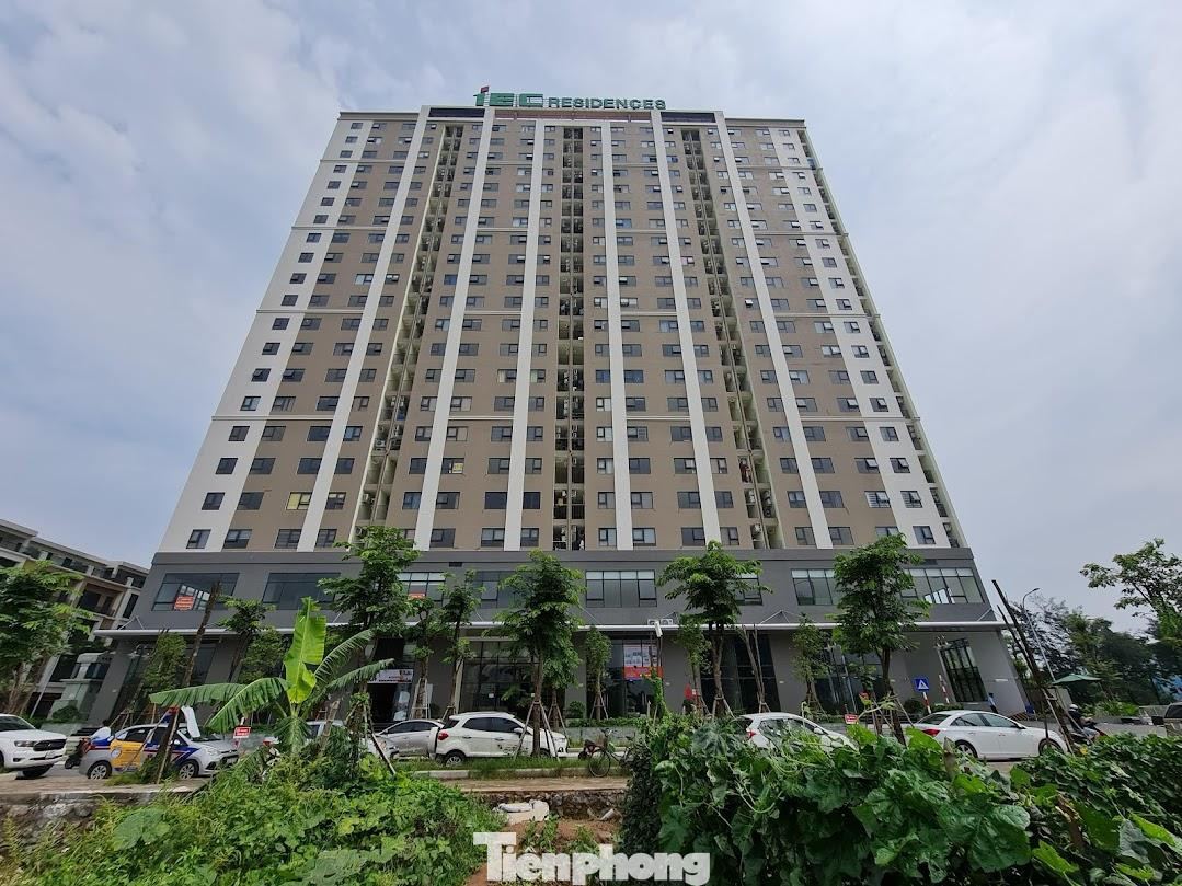 Sau khi ký hợp đồng bán, cho thuê NƠXH, chủ đầu tư có trách nhiệm lập đầy đủ danh sách các hộ gia đình, cá nhân đã ký hợp đồng tại dự án, có dán ảnh các thành viên trong hộ gia đình. Ảnh minh họa. Sau khi ký hợp đồng bán, cho thuê NƠXH, chủ đầu tư có trách nhiệm lập đầy đủ danh sách các hộ gia đình, cá nhân đã ký hợp đồng tại dự án, có dán ảnh các thành viên trong hộ gia đình. Ảnh minh họa.