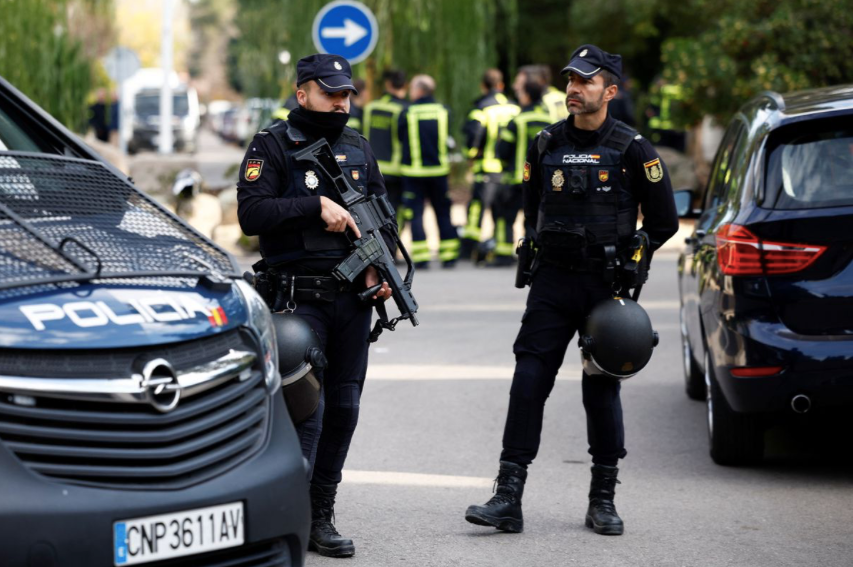 Cảnh sát Tây Ban Nha đang điều tra hai vụ gửi bom thư