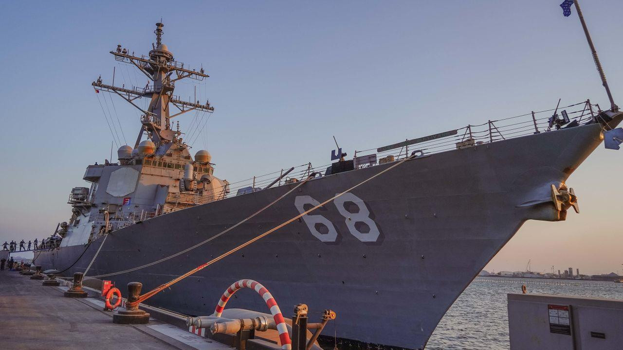 Tàu khu trục tên lửa Mỹ USS The Sullivans