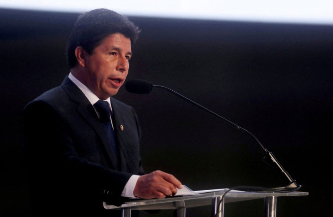 Ông Pedro Castillo bị phế truất chức Tổng thống Peru Ông Pedro Castillo bị phế truất chức Tổng thống Peru