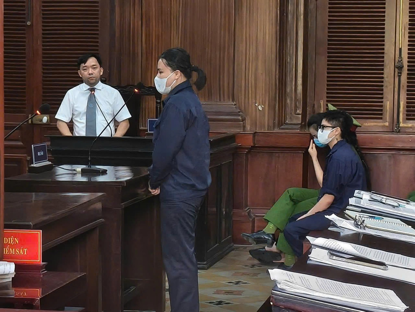 Hoài DJ tại phiên tòa.