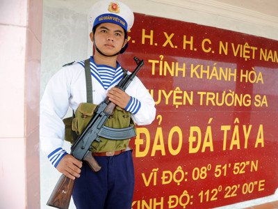 Thêm học giả Trung Quốc yêu cầu bỏ 'đường lưỡi bò' 