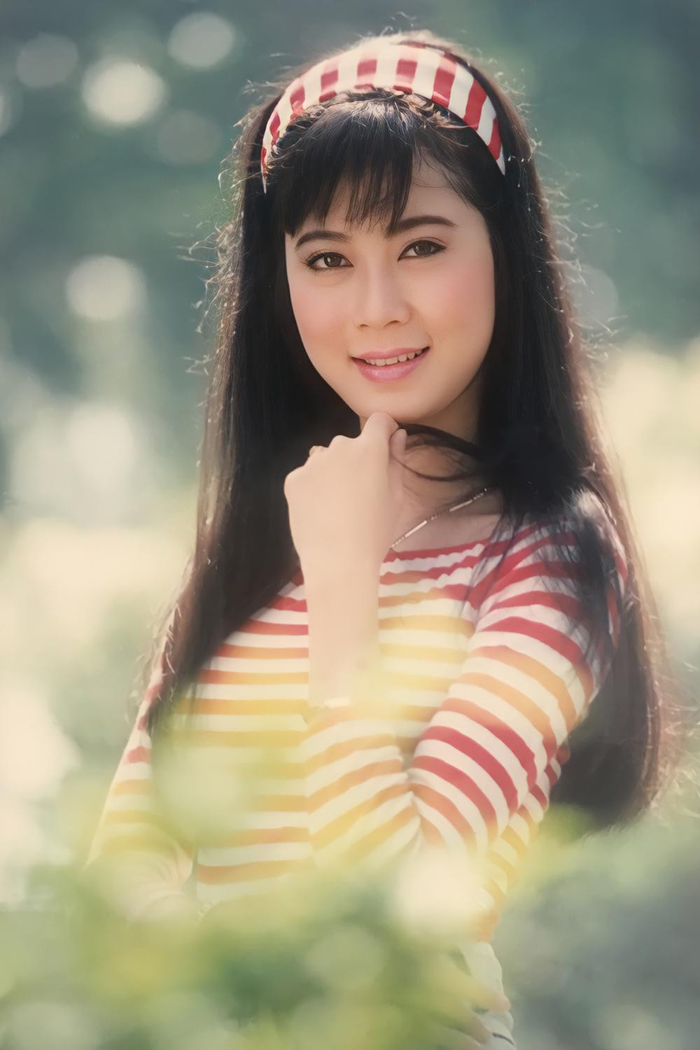 Diễm Hương được đồng nghiệp khen ngợi về thái độ làm việc chuyên nghiệp, không mắc bệnh ngôi sao.