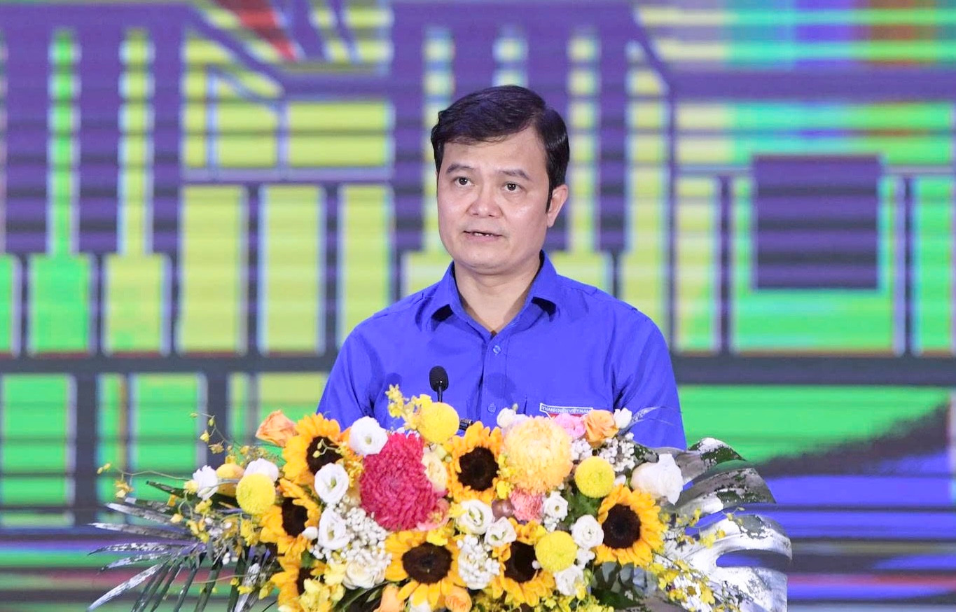 Anh Bùi Quang Huy - Ủy viên dự khuyết Trung ương Đảng, Bí thư thứ nhất Trung ương Đoàn phát biểu phát động cuộc thi.