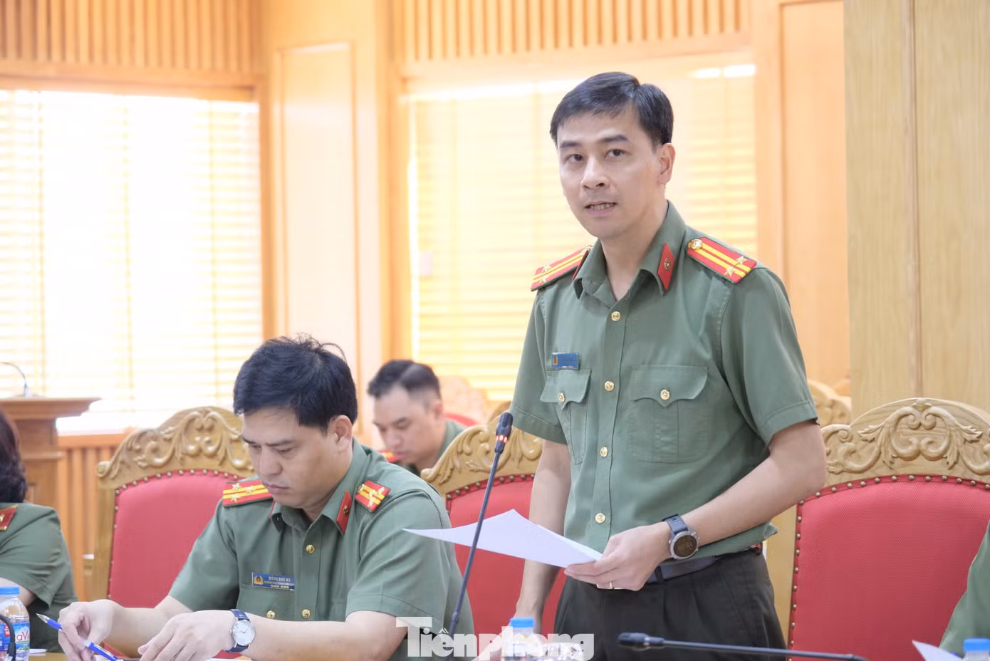 Đại diện lãnh đạo các ban, đơn vị trong Cụm Đoàn trực thuộc báo cáo tại hội nghị. Đại diện lãnh đạo các ban, đơn vị trong Cụm Đoàn trực thuộc báo cáo tại hội nghị.