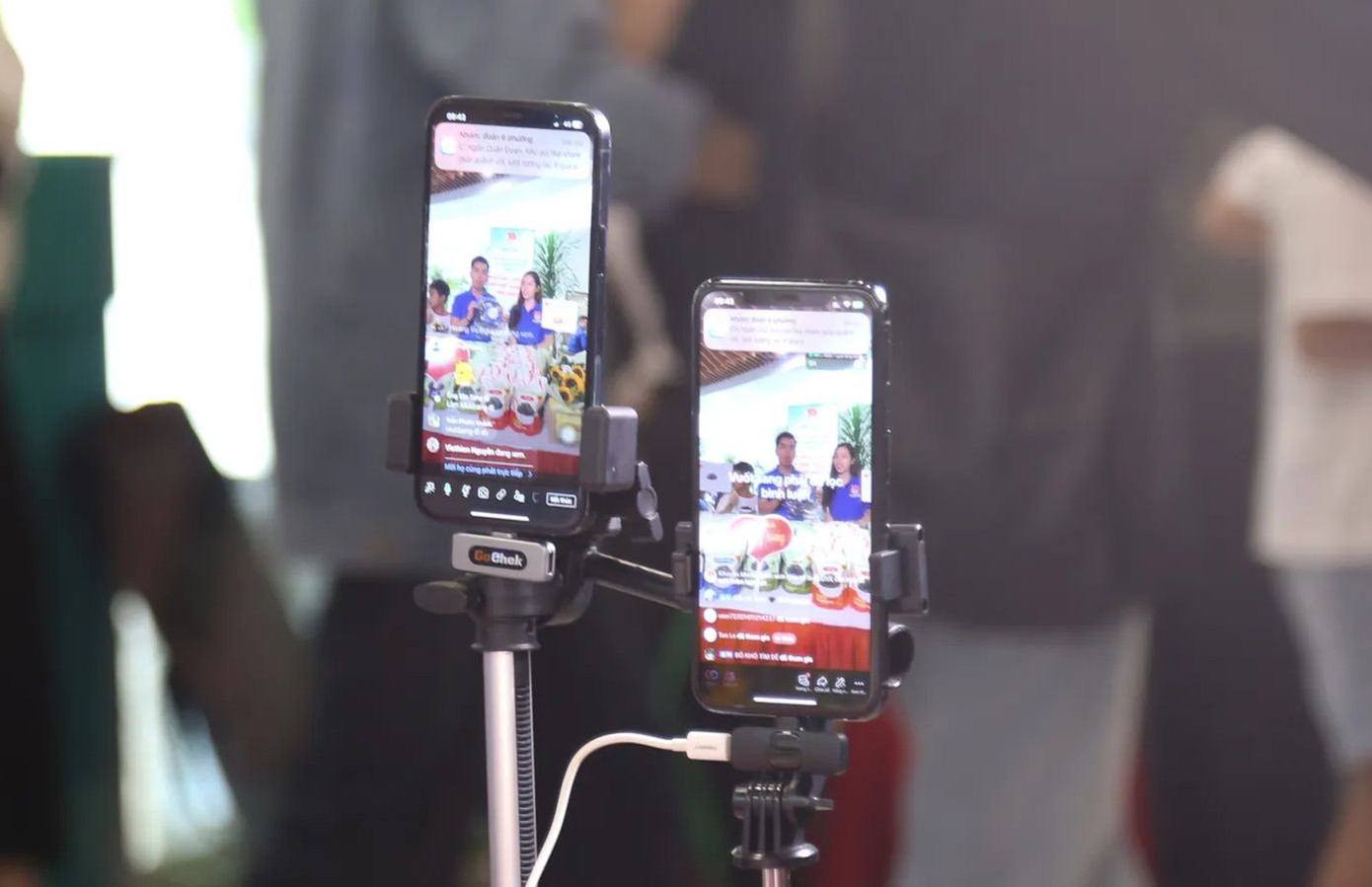 Những "chiến thần" livestream trên nền tảng số đang là một trong những công việc hot thu hút nhiều bạn trẻ. Những "chiến thần" livestream trên nền tảng số đang là một trong những công việc hot thu hút nhiều bạn trẻ.