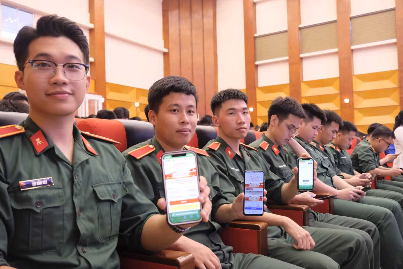 Tuổi trẻ Quân đội hưởng ứng cuộc thi. Ảnh: Châu Linh