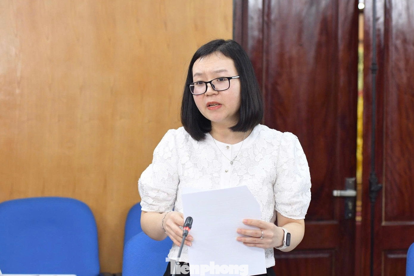 Các thành viên hội đồng thảo luận, cho ý kiến về việc xét chọn các gương xét tặng giải thưởng Cánh én hồng năm 2025. Các thành viên hội đồng thảo luận, cho ý kiến về việc xét chọn các gương xét tặng giải thưởng Cánh én hồng năm 2025.