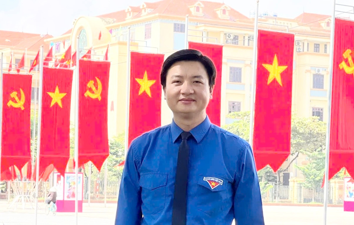 Anh Trần Ngọc Nam được chỉ định giữ chức Bí thư Tỉnh Đoàn Ninh Bình. Anh Trần Ngọc Nam được chỉ định giữ chức Bí thư Tỉnh Đoàn Ninh Bình.