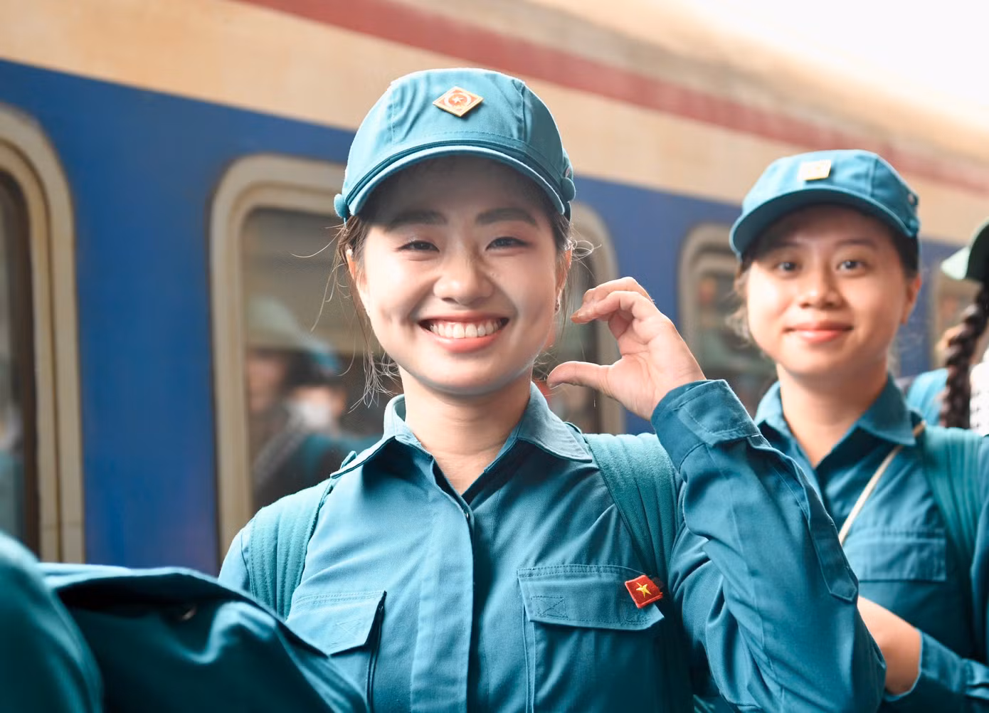 Những sinh viên từ các trường Đại học phía Nam đã được tạo điều kiện tạm hoãn việc học để tham gia diễu binh, diễu hành.