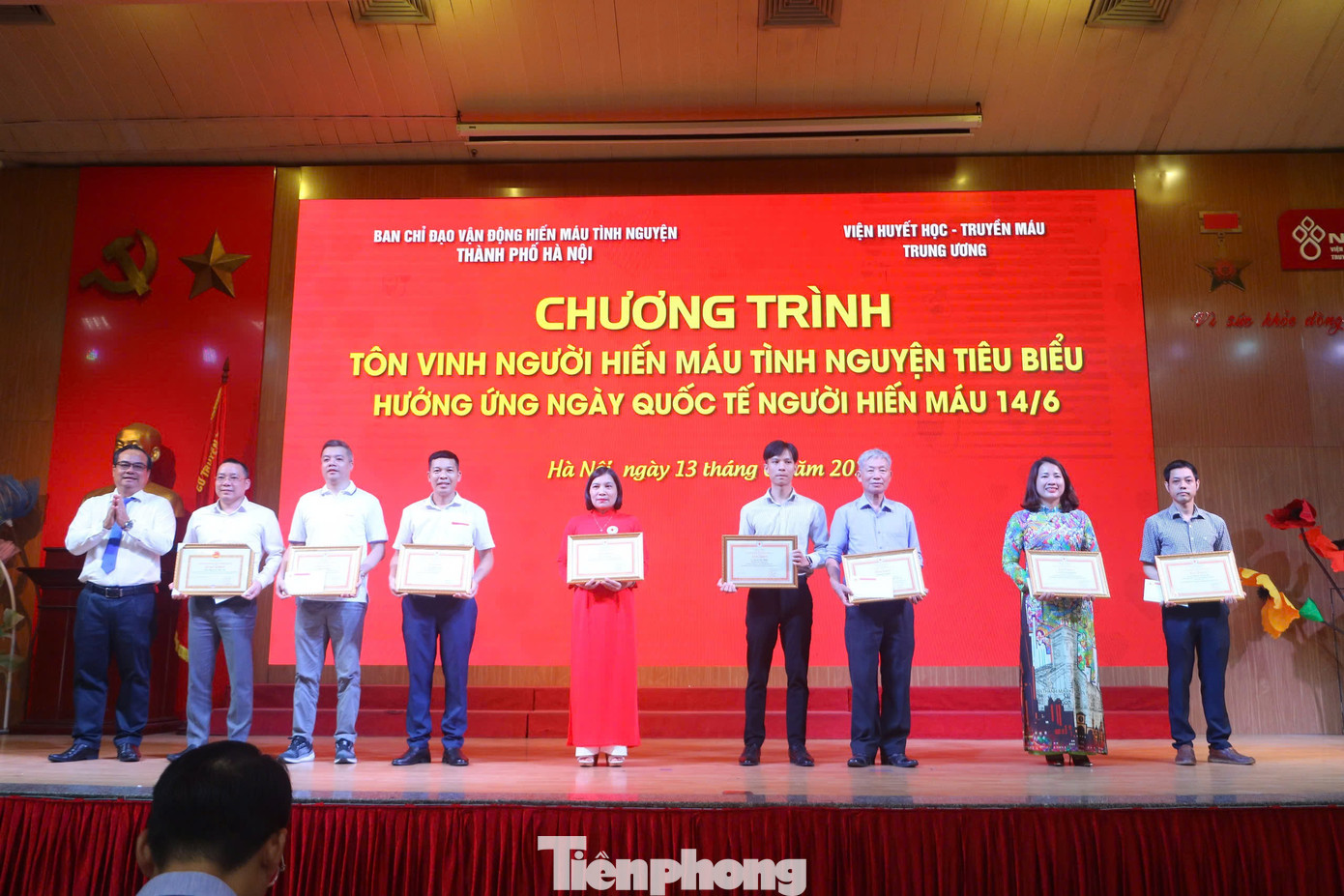 Các tập thể, cá nhân được tôn vinh tại chương trình.