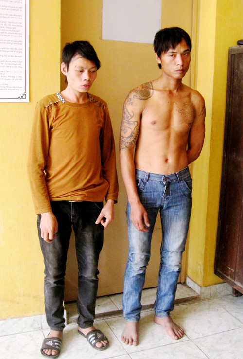  Hai tên cướp taxi manh động tại CQĐT