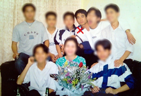 Nghĩa (X) trong một buổi sinh nhật người bạn gái. Nghĩa (X) trong một buổi sinh nhật người bạn gái