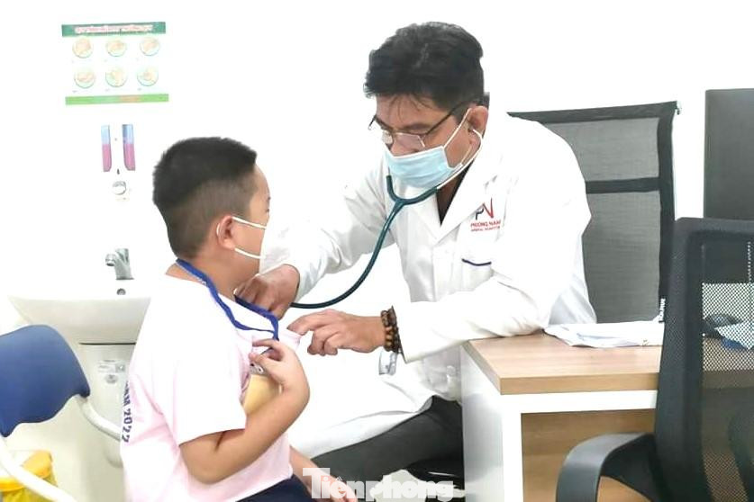 Được khám chữa bệnh miễn phí