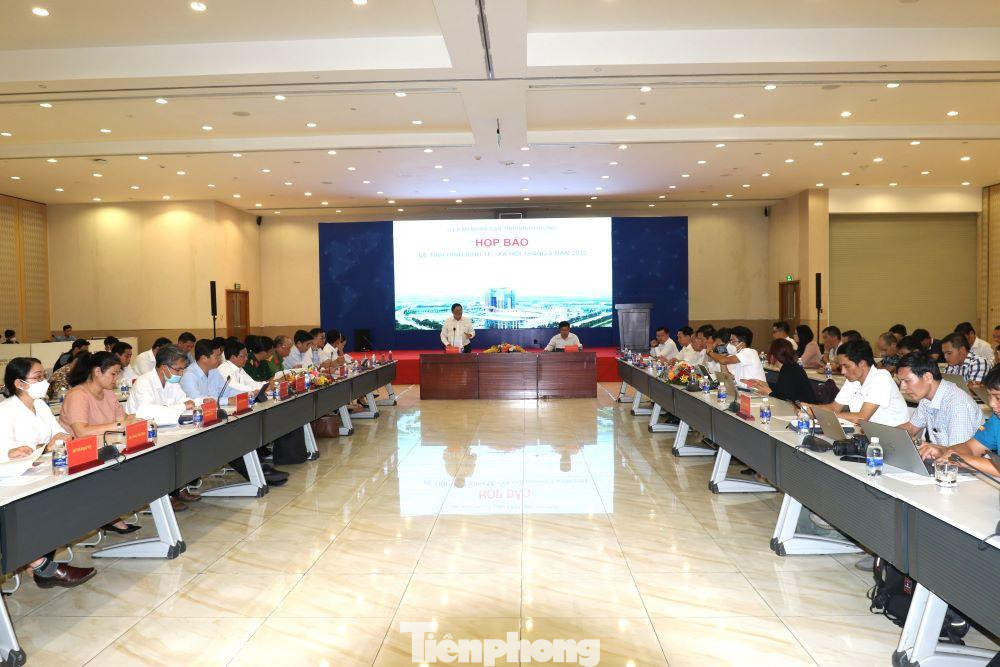 Toàn cảnh buổi họp báo Toàn cảnh buổi họp báo