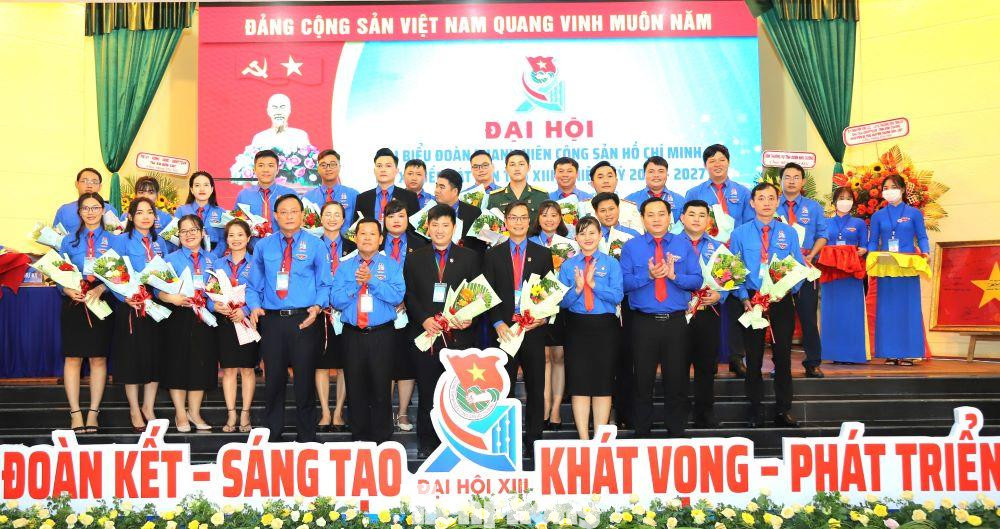 Anh Nguyễn Minh Tân giữ chức Bí thư Thị Đoàn Bến Cát Anh Nguyễn Minh Tân giữ chức Bí thư Thị Đoàn Bến Cát