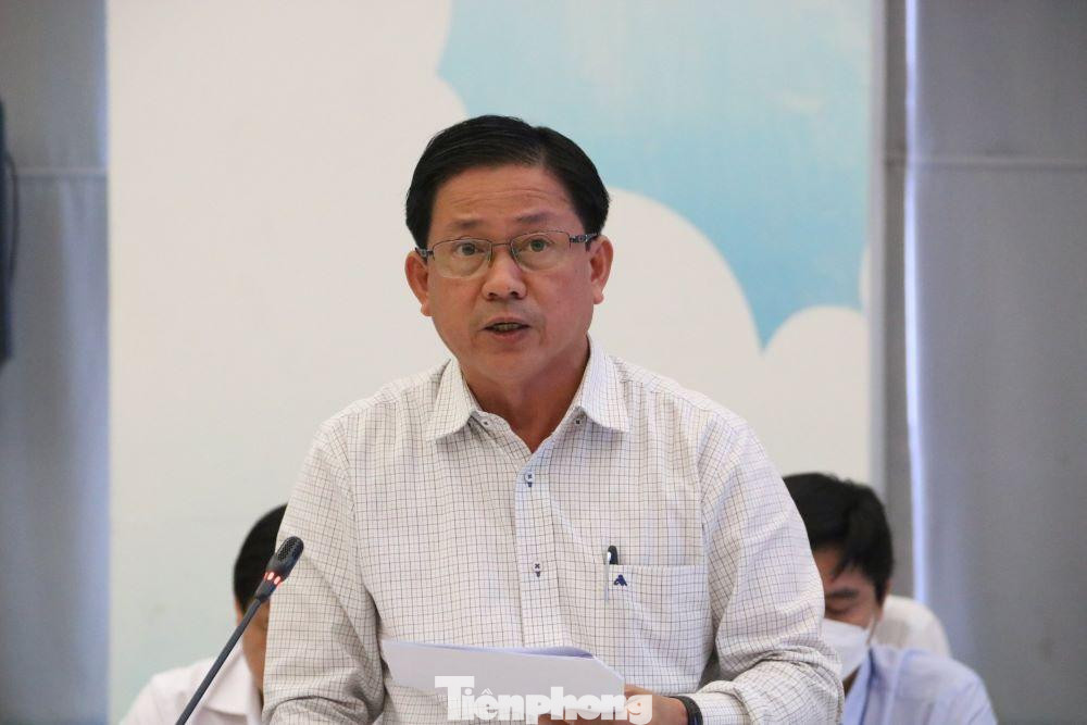 Lãnh đạo Sở GD-ĐT tỉnh Bình Dương thông tin tại họp báo