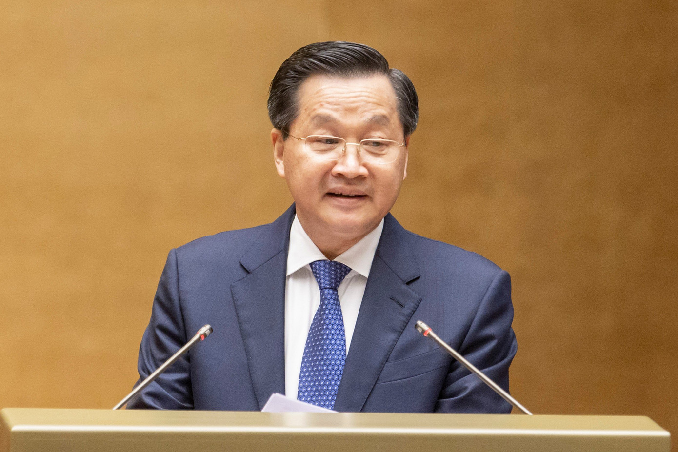 Phó Thủ tướng Lê Minh Khái trình bày báo cáo kinh tế - xã hội tại phiên khai mạc kỳ họp Quốc hội. Ảnh: Như Ý Phó Thủ tướng Lê Minh Khái trình bày báo cáo kinh tế - xã hội tại phiên khai mạc kỳ họp Quốc hội. Ảnh: Như Ý